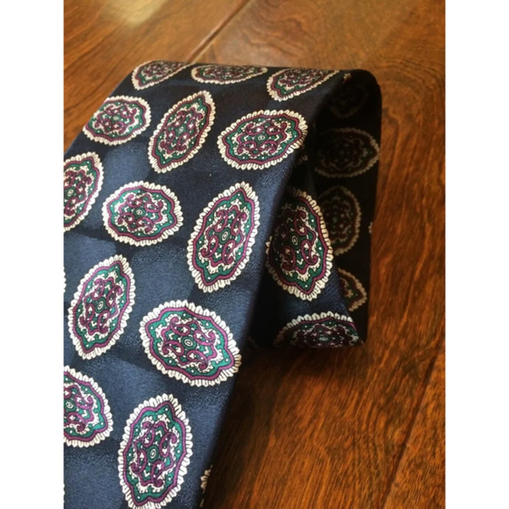 NEW Vintage Blue Navy Mens Business Casual Silk Necktie‎ UTY Uniforms Made USA